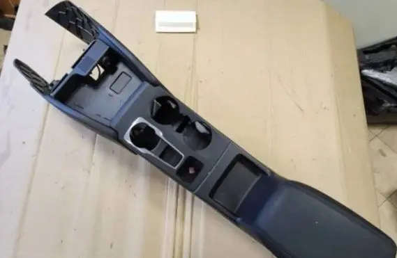 Ford Focus Center console