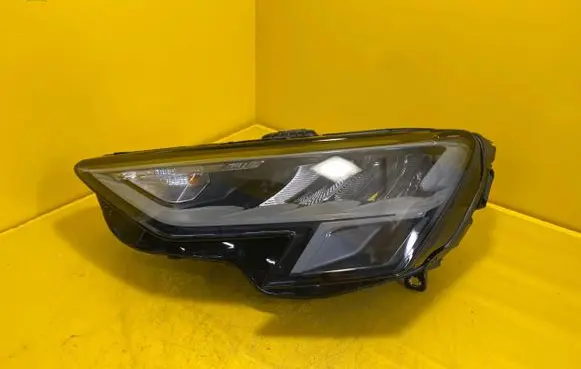 Audi A3 8Y Headlight/headlamp 8Y0941011