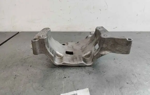 Volvo XC60 Generator/alternator bracket 31480101 32441214