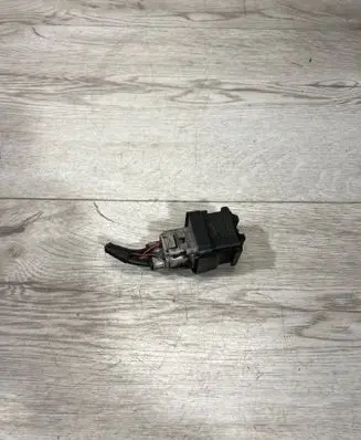 Toyota Auris 150 Glow plug pre-heat relay 2861067010 1567000671