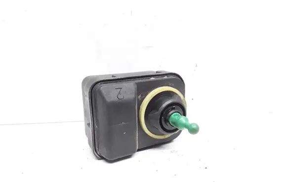 Volvo XC90 Headlight level adjustment motor 