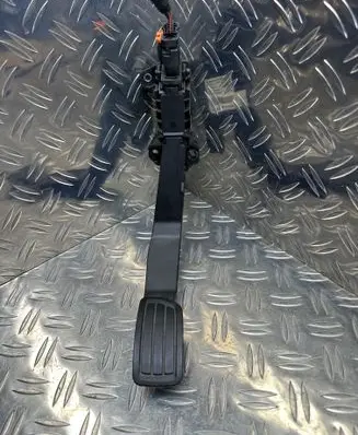 Citroen C4 III e-C4 Accelerator throttle pedal 9837891880 1155446 6PV01352411