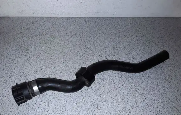 BMW 5 E39 Engine coolant pipe/hose 8378953