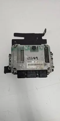 Renault Scenic II - Grand scenic II Engine control unit/module 8200527756 8200527725 1039S10007