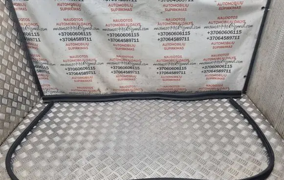 Audi Q7 4L Engine compartment rubber 4L0823731