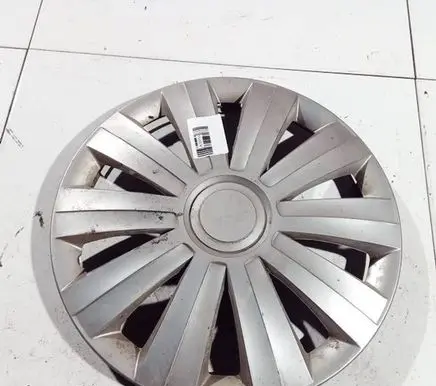 Renault Megane III R16 wheel hub/cap/trim 