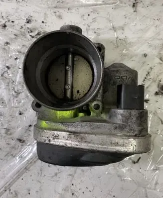 Volkswagen Golf V Throttle valve 036133062 036133062Q