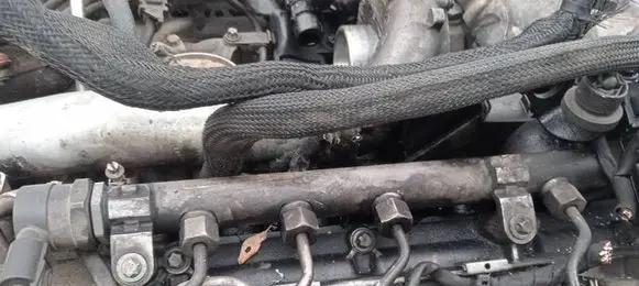 Chrysler 300 - 300C Fuel main line pipe A6420700495