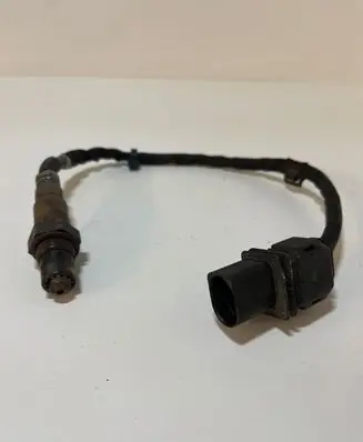BMW 5 E60 E61 Lambda probe sensor 928404682