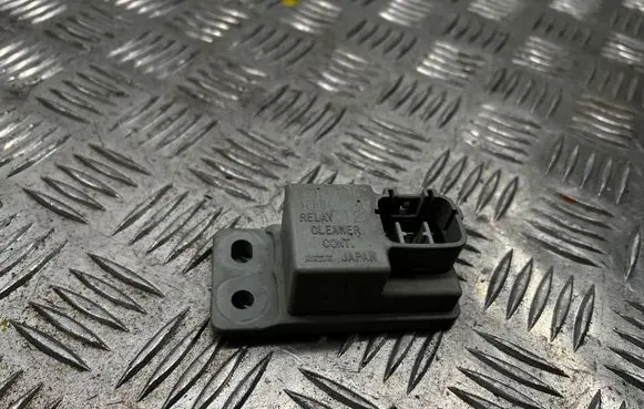 Subaru Outback Window washer relay 88018FE010