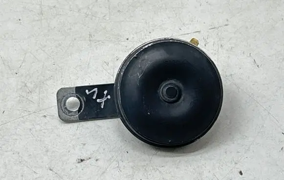 Subaru XV II Horn signal E1300514