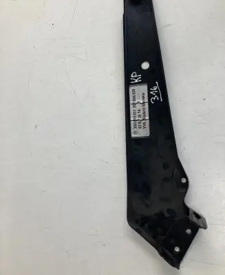 Volkswagen PASSAT B8 Radiator support slam panel bracket 3G0805931
