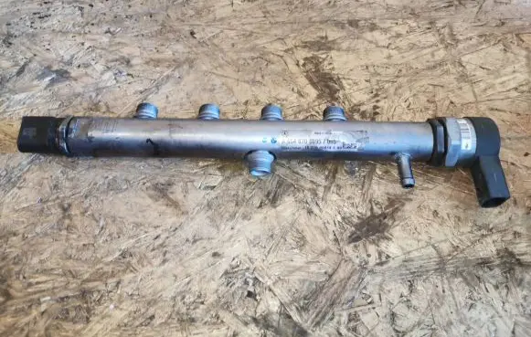Mercedes-Benz E W213 Fuel main line pipe A6540780049 17095728 0281006544