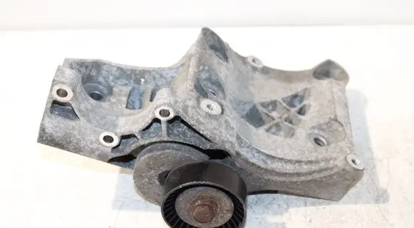 Opel Insignia A A/C compressor mount bracket 55562863
