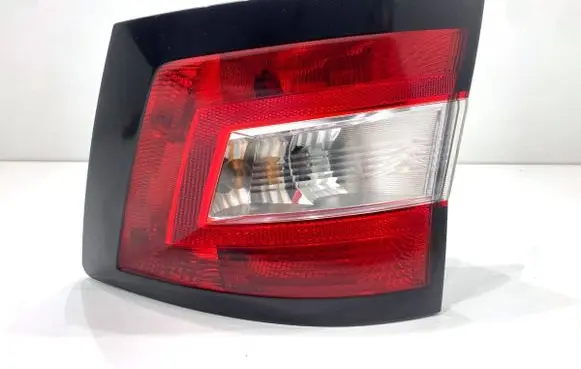 Skoda Fabia Mk3 (NJ) Rear/tail lights 6V9945096
