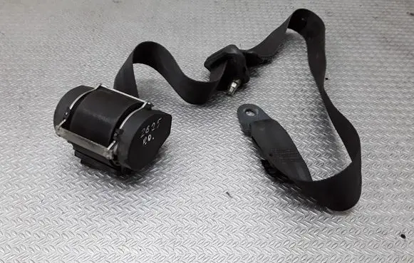 Dacia Logan I Front seatbelt