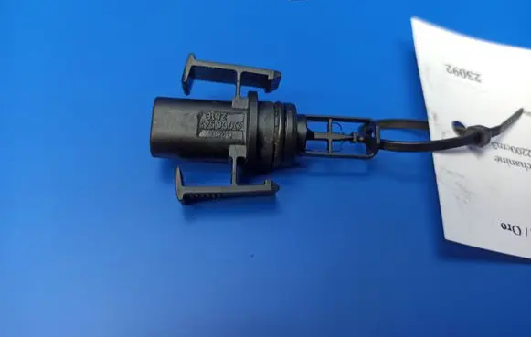 Mercedes-Benz E W211 Intake air temperature sensor 0005422818