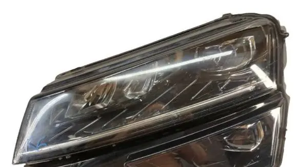 Skoda Karoq Headlight/headlamp 57b941015d-kolumb
