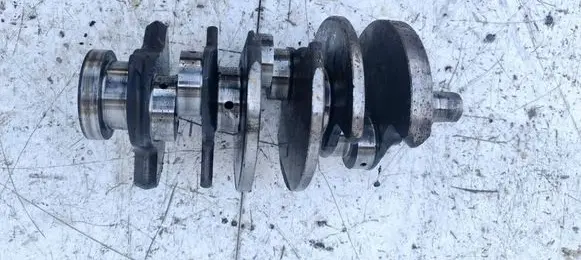 Audi A6 S6 C5 4B Crankshaft 