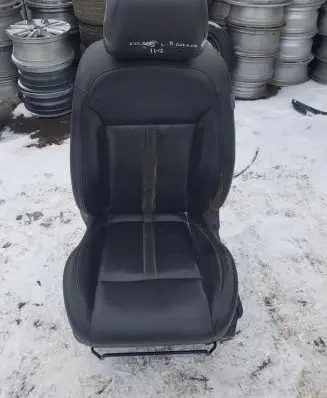 Renault Koleos I Front driver seat 