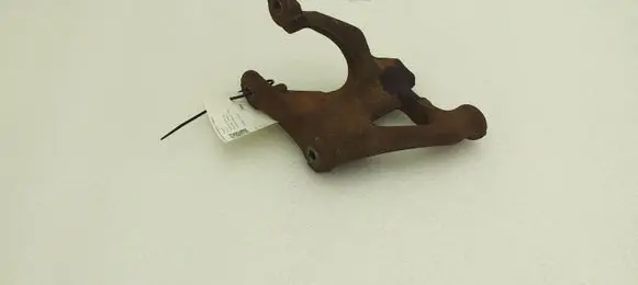 Peugeot RCZ Engine mounting bracket 9687262980