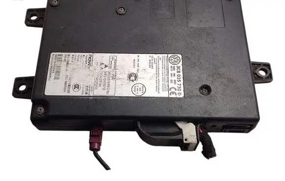 Skoda Superb B6 (3T) Bluetooth control unit module 3C8035730D