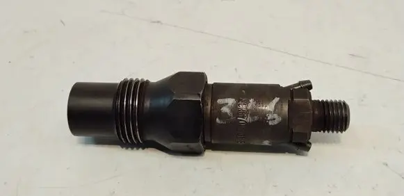Fuel injector