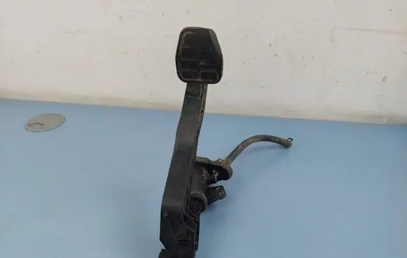 Clutch pedal
