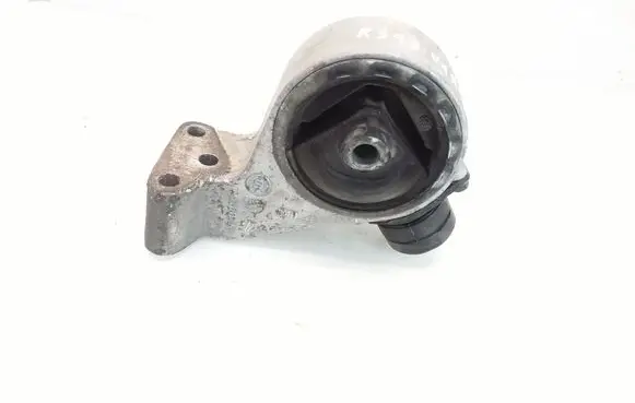 Mitsubishi Space Star Engine mount bracket