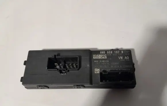 Audi Q5 SQ5 Tailgate/trunk control unit/module 8W8959107B