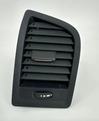 Volvo XC60 Dash center air vent grill 1006805 8165 06781