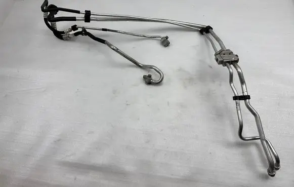 Audi A8 S8 D4 4H Air conditioning (A/C) pipe/hose 4H0820725