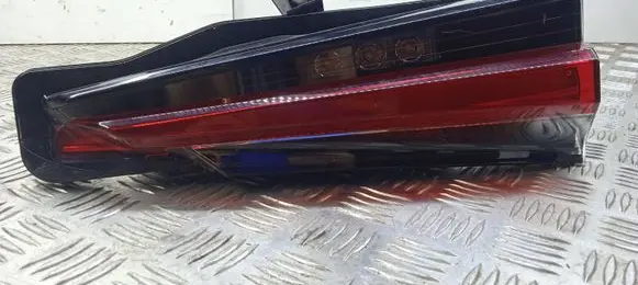 Lexus NX Tailgate rear/tail lights