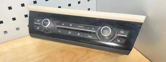 BMW 5 F10 F11 Climate control unit 9233632 23012010 923363201
