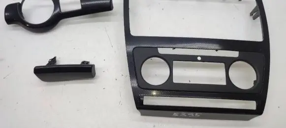 Skoda Octavia Mk2 (1Z) Dashboard trim 1Z18584171Z1858415