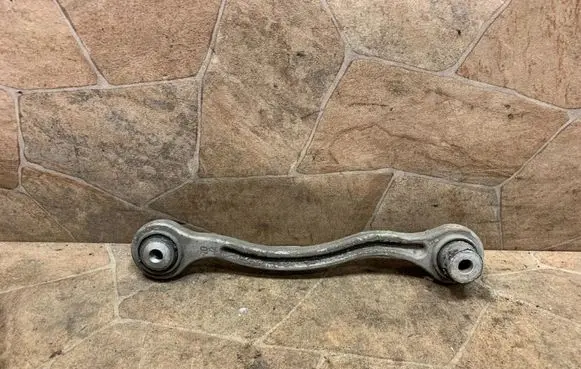 Mercedes-Benz C W204 Rear upper control arm/wishbone 20402