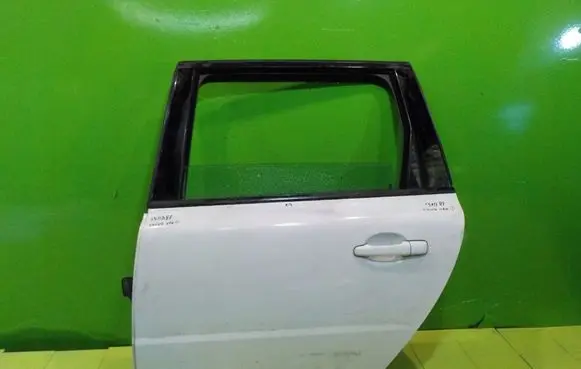 Nissan Qashqai Rear door 