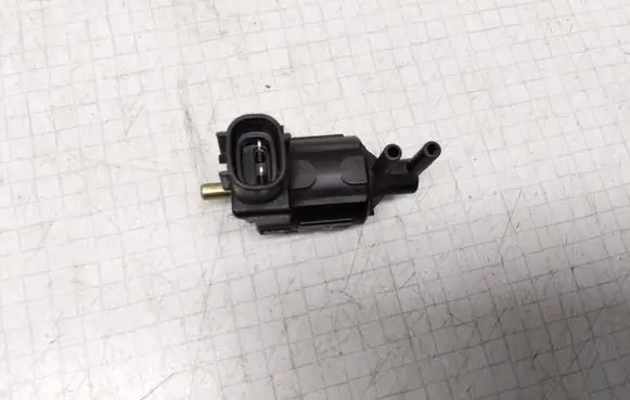 Mazda 323 Turbo solenoid valve K5T44173
