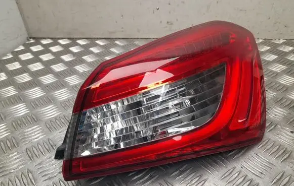 Maserati Ghibli Rear/tail lights 06700C84810