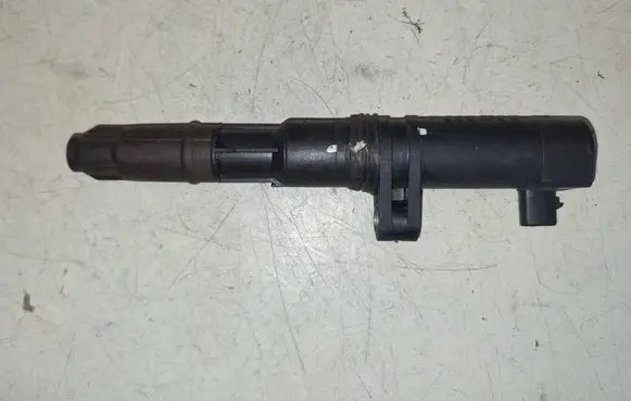 High voltage ignition coil