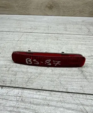 Toyota Corolla Verso AR10 Rear tail light reflector E43020003