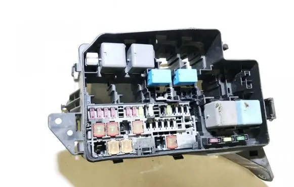 Toyota RAV 4 (XA30) Fuse box set