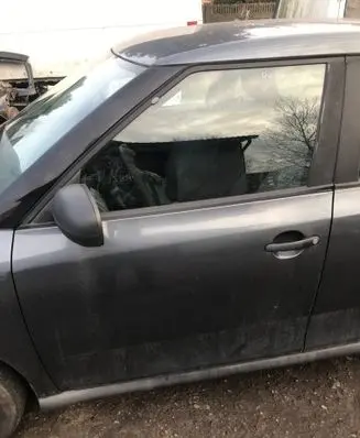 Skoda Fabia Mk2 (5J) Front door