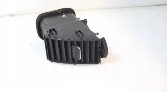 Toyota Prius (XW20) Dashboard side air vent grill/cover trim