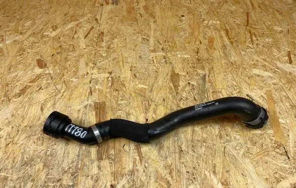 Engine coolant pipe/hose