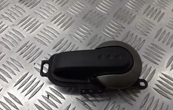Nissan Micra Front door interior handle 80670-AX600