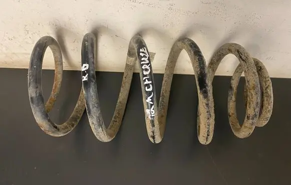 Chevrolet Cruze Rear coil spring 13287599