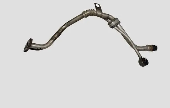Nissan X-Trail T31 Turbo turbocharger oiling pipe/hose