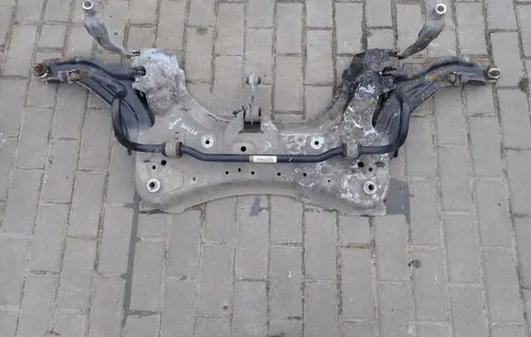 Renault Clio IV Front axle beam 546114162R