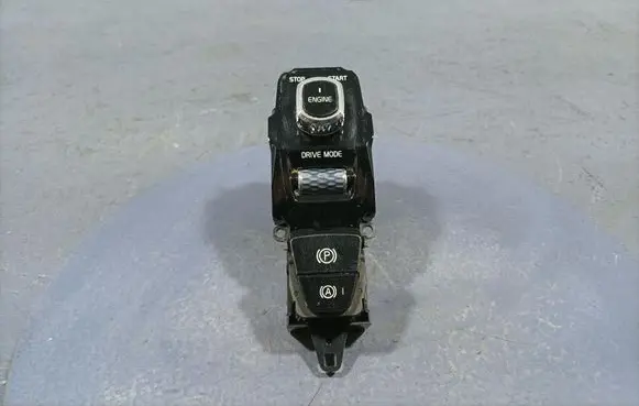 Volvo XC90 Engine start stop button switch 31443474
